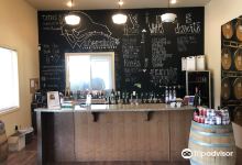 Waterside Vineyard & Winery美食图片