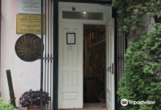 Memorial to Fallen Soldiers景点图片