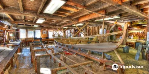 Lowell's Boat Shop