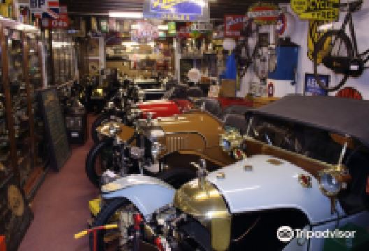 The CM Booth Collection购物图片
