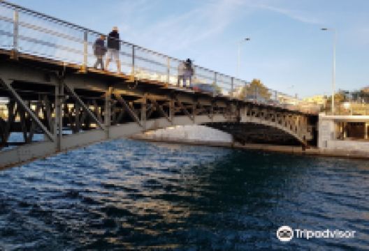 Old Evripos Bridge景点图片