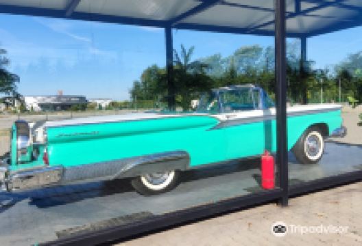 "Țiriac Collection" Auto Gallery景点图片