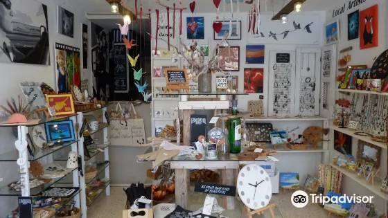 Barefoot Designs Art Gallery