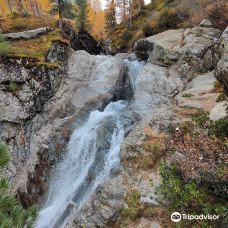 Cascata della Val Nera-利维尼奥