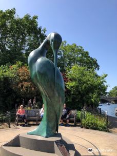 威尔士戴安娜王妃纪念喷泉-伦敦