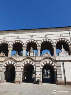 米兰纪念墓园-米兰