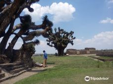 Tecoaque Zona Arqueologica-San Felipe Sultepec