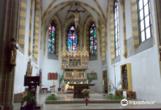 Holy Grave Church of Ss Peter & Paul景点图片
