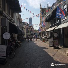 Historische binnenstad Leeuwarden-陆瓦尔登