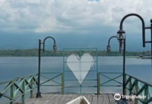 Lake Ranu Grati景点图片