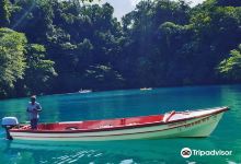 蓝色泻湖景点图片