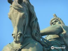 萨拉瓦特·尤拉耶夫雕像-乌法