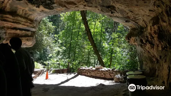 Crystal Cave