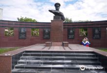 Monument to Zhukov景点图片