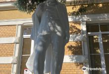 Monument PI Tchaikovsky景点图片
