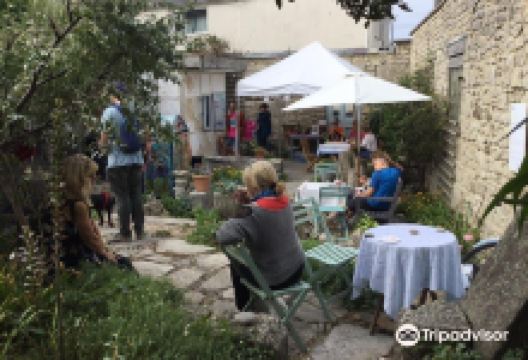 Chiswell Walled Garden景点图片