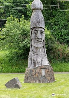 Whispering Giant Ikala Nawan-阿斯托里亚