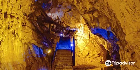 代林庫尤地下城