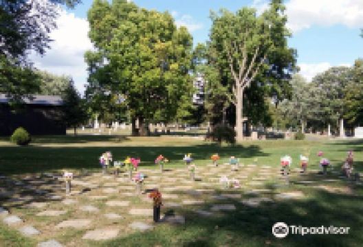 Evergreen Memorial Cemetery景点图片