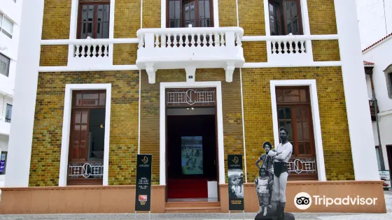 La Casa Amarilla