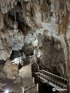 Tham Chang Cave-万荣