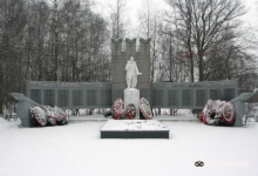 Mass Grave of Soldiers Zvonnitsa景点图片