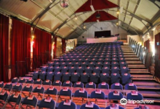 Neeld Community and Arts Centre景点图片