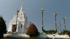 City Pillar Shrine (San Lak Muang)-万伦