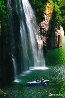 Manai Falls-高千穗町