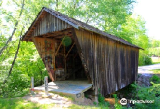 Stovall Mill Covered Bridge景点图片