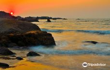 阿贡达海滩-雅高达