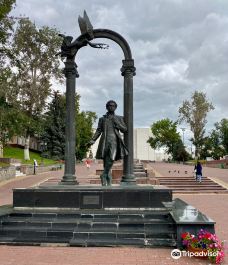Pushkin Monument-萨兰斯克