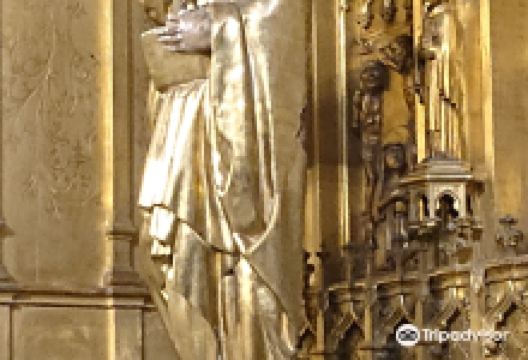 Iglesia parroquial de Santa Maria de la Asuncion y del Manzano景点图片