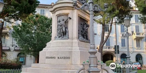 Monumento ad Alessandro Manzoni