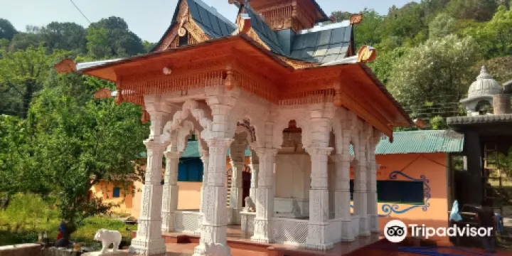 Andretta Artists' VIllage