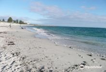 North Dog Beach景点图片