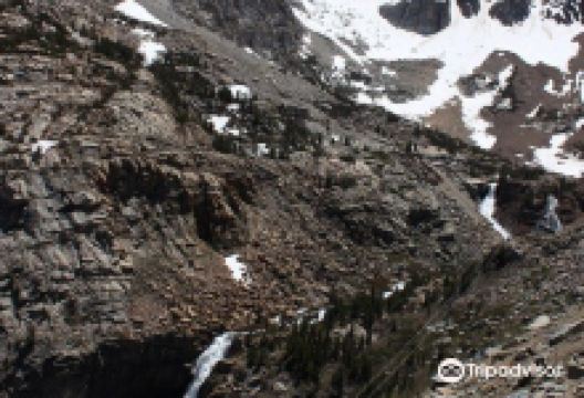 Lee Vining Canyon景点图片