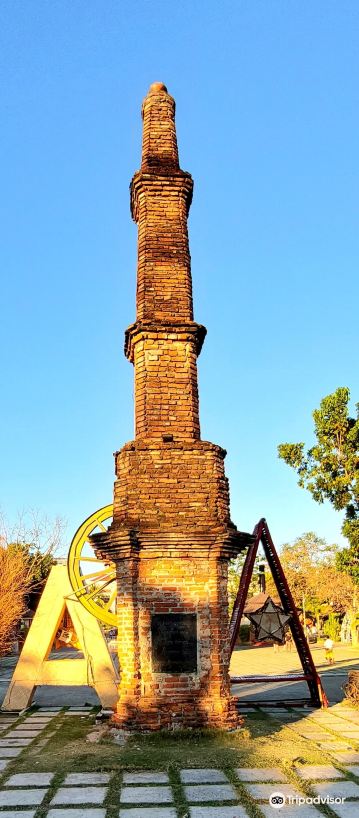 tobacco monopoly monument Laoag Abolition of Tobacco Monopoly Monument: