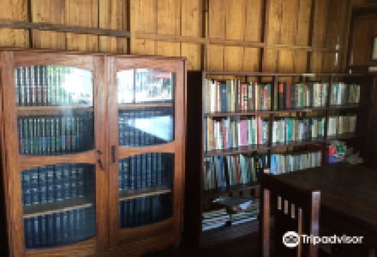 Aurora Aragon Quezon Mansion景点图片