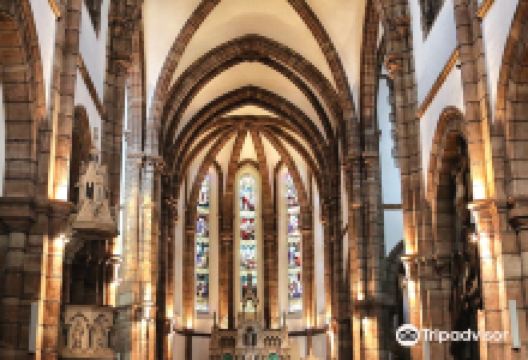 Église Saint Jean Baptiste景点图片