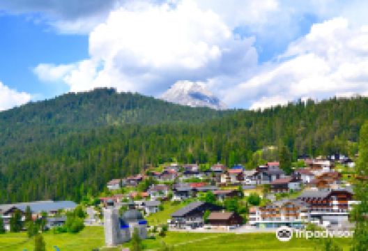 Kreuzweg mit Steinkreis景点图片