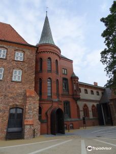 吕贝克城门与修道院-吕贝克