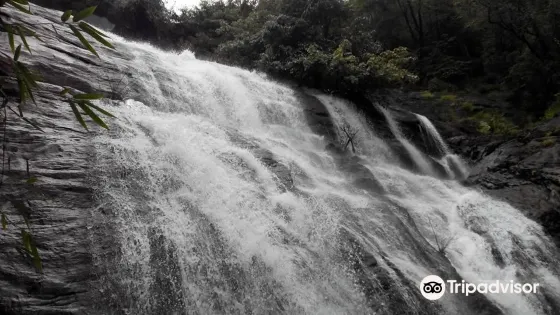 Alakapuri Waterfalls