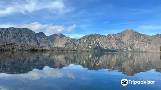 塞加拉阿納克湖