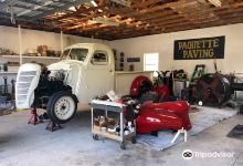 Paquette's Historical Farmall Tractor Museum景点图片