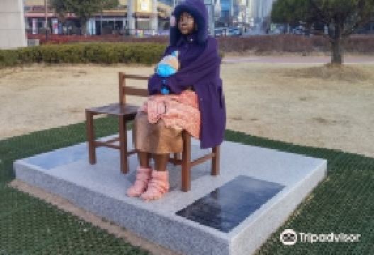 和平少女像景点图片