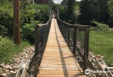 Swinging Bridge景点图片