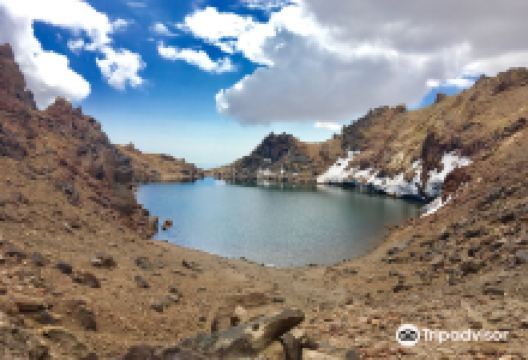 Mount Sabalan Crater Lake景点图片