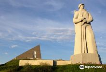 阿廖沙雕像景点图片