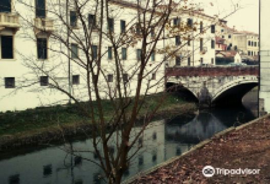 Ponte di San Giovanni delle Navi景点图片